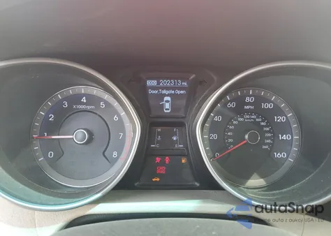 2013 Hyundai Elantra Gt from USA, damaged, VIN KMHD35LEXDU041968